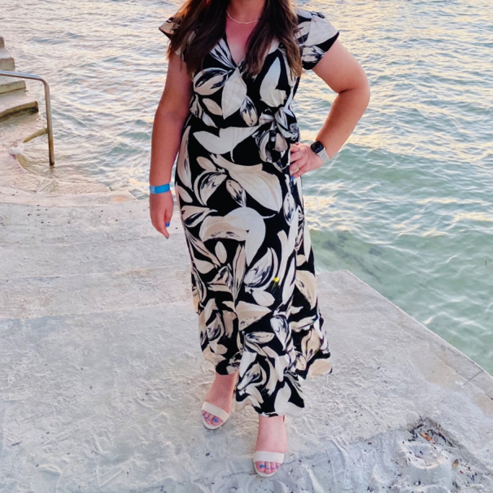 Elegant maxi dress size M